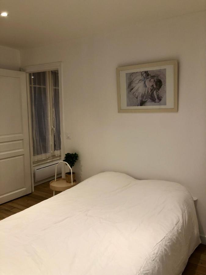 Rare Appartement D'Architecte En Haut De Montmartre Paříž Exteriér fotografie