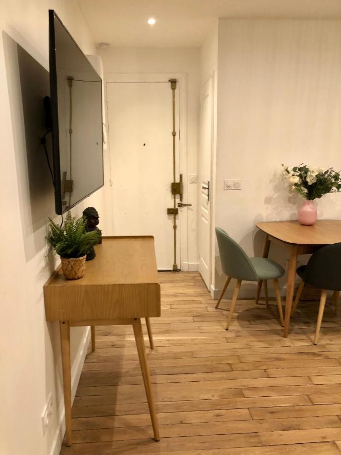 Rare Appartement D'Architecte En Haut De Montmartre Paříž Exteriér fotografie